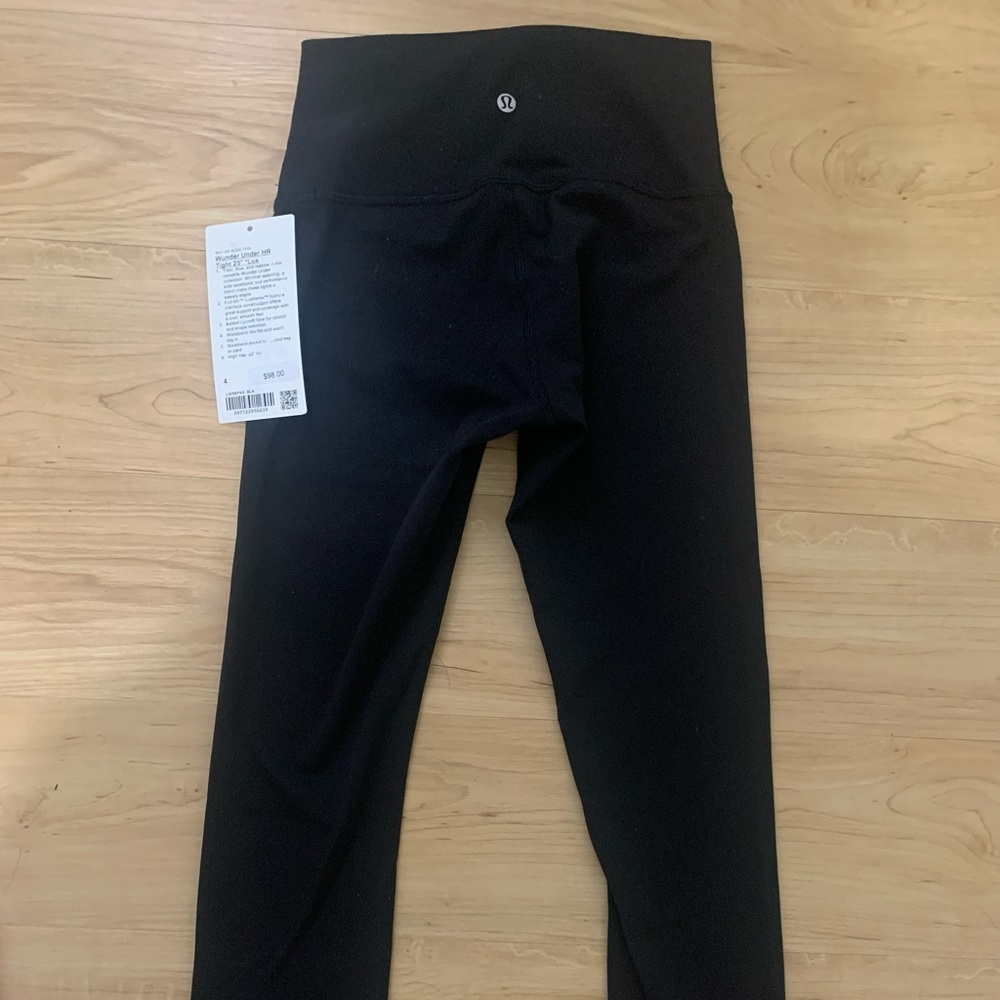 BRAND NEW Lululemon Leggings